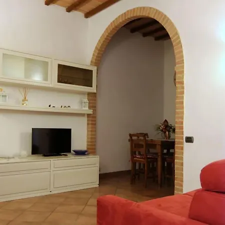 아파트 “il Nespolino” Tuscan *
